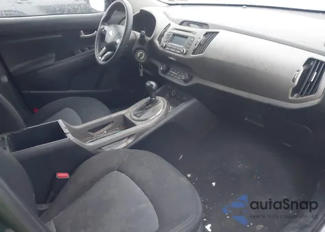 2014 Kia Sportage Lx z USA, uszkodzony, nr VIN KNDPB3ACXE7560996